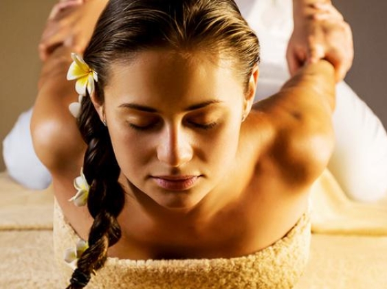 Massaggio Ayurveda I: come combattere stress, tensioni, ansia e favorire la propria armonia psicofisica